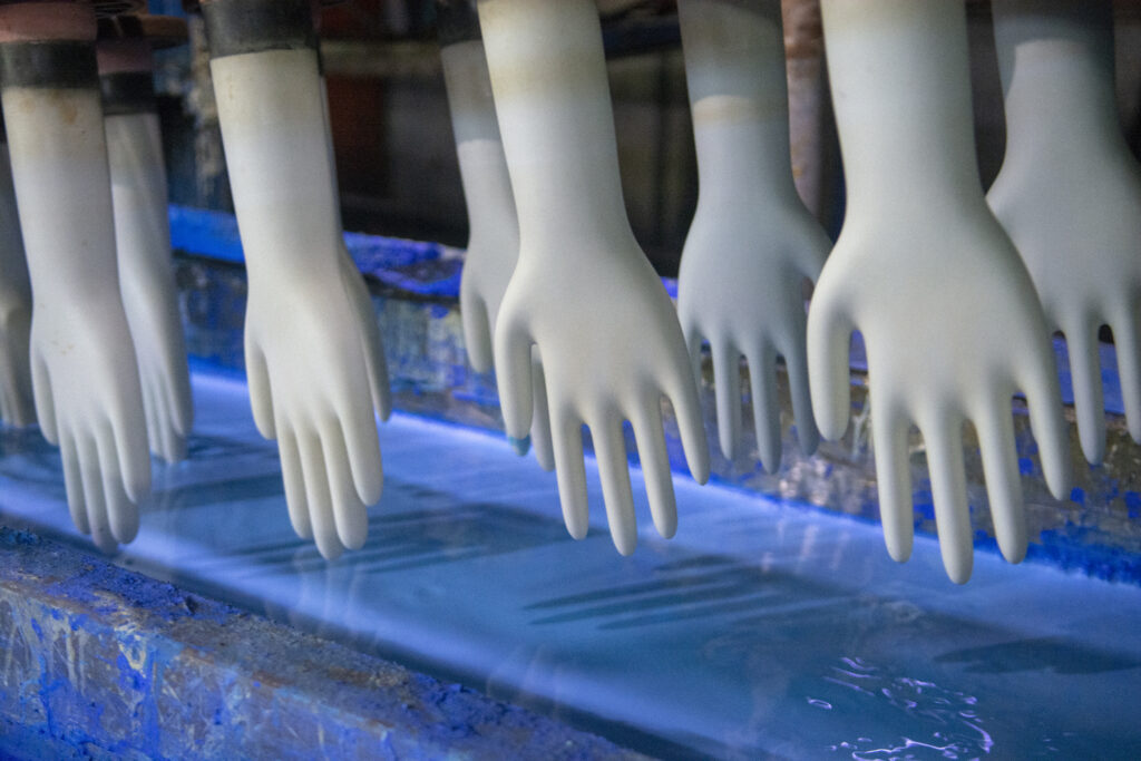 Why Are Nitrile Glove Prices Rising in 2026? A Buyer’s Guide